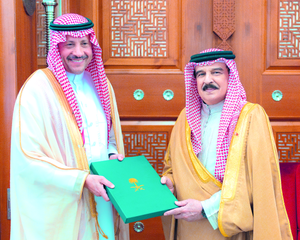 His Majesty King Hamad has received an invitation from Custodian of the Two Holy Mosques King Salman bin Abdulaziz Al Saud to attend the GCC-US Summit in Riyadh. It was handed over by Saudi Ambassador Naif bin Bandar Al Sudairi.